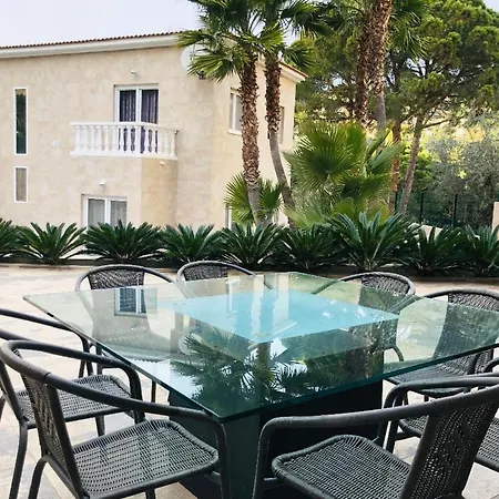 Luxury Villa, Private Beach N Pool 别墅 *